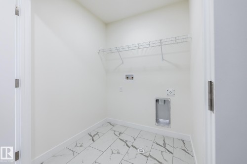 5069 Cawsey Link, Edmonton, AB - Indoor