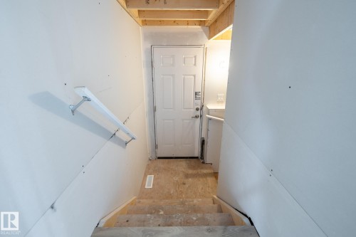 5069 Cawsey Link, Edmonton, AB - Indoor Photo Showing Other Room