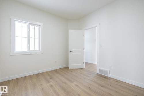 5069 Cawsey Link, Edmonton, AB - Indoor Photo Showing Other Room