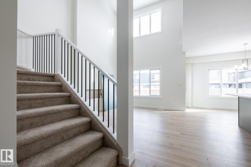 5069 Cawsey Link, Edmonton, AB - Indoor Photo Showing Other Room