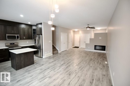 Upper 9385 Cooper Bend, Edmonton, AB - Indoor Photo Showing Kitchen