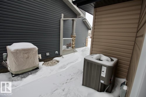 Upper 9385 Cooper Bend, Edmonton, AB - Outdoor With Exterior