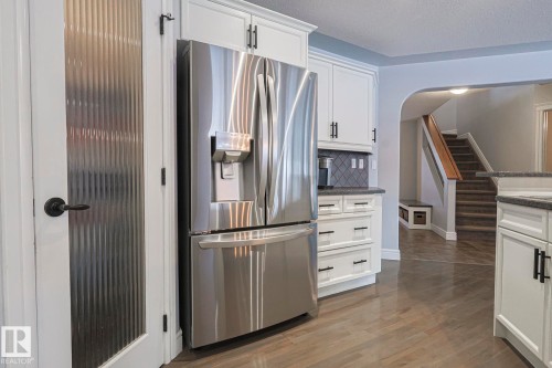 44 Normandeau Crescent, St. Albert, AB - Indoor Photo Showing Kitchen