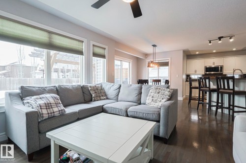 44 Normandeau Crescent, St. Albert, AB - Indoor Photo Showing Living Room