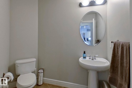 44 Normandeau Crescent, St. Albert, AB - Indoor Photo Showing Bathroom