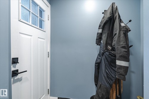 11907 70 Street, Edmonton, AB - Indoor