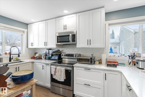 11907 70 Street, Edmonton, AB - Indoor Photo Showing Kitchen