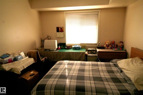 419 5816 Mullen Place, Edmonton, AB - Indoor Photo Showing Bedroom