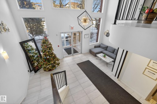 101 12110 106 Avenue, Edmonton, AB - Indoor Photo Showing Other Room