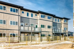 44 18120 28 Avenue  Edmonton, AB T6W 4V2