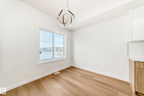 44 18120 28 Avenue, Edmonton, AB - Indoor Photo Showing Other Room