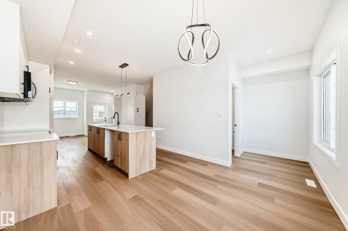 44 18120 28 Avenue, Edmonton, AB - Indoor Photo Showing Other Room