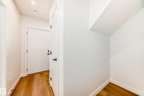 44 18120 28 Avenue, Edmonton, AB - Indoor Photo Showing Other Room