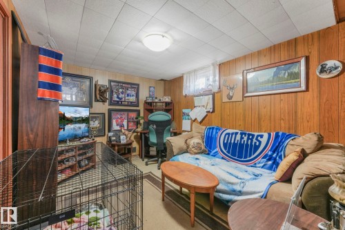 7424 128 Avenue, Edmonton, AB - Indoor Photo Showing Other Room