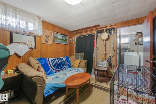 7424 128 Avenue, Edmonton, AB - Indoor