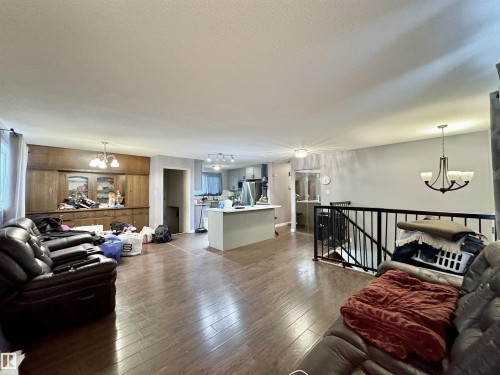 14304 79 Street, Edmonton, AB - Indoor Photo Showing Living Room
