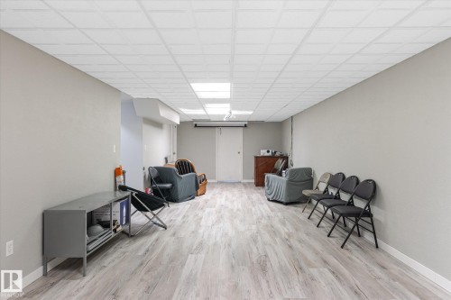 7020 157 Avenue, Edmonton, AB - Indoor Photo Showing Other Room