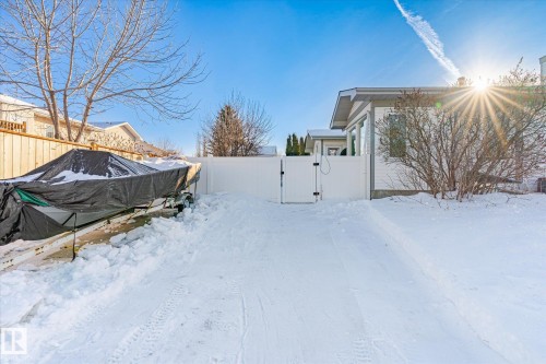 7020 157 Avenue, Edmonton, AB - Outdoor