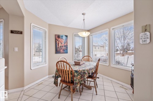7020 157 Avenue, Edmonton, AB - Indoor Photo Showing Dining Room