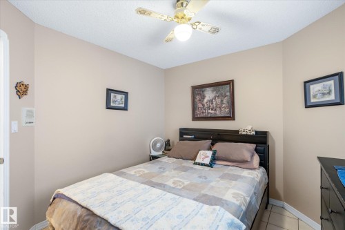 7020 157 Avenue, Edmonton, AB - Indoor Photo Showing Bedroom