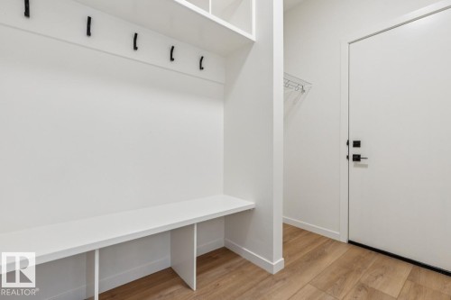 3035 5 Avenue, Edmonton, AB - Indoor