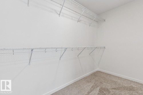 3035 5 Avenue, Edmonton, AB - Indoor With Storage