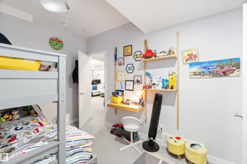 5732 Keeping Crescent, Edmonton, AB - Indoor