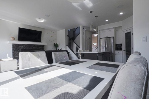 720 Charlesworth Way, Edmonton, AB - Indoor