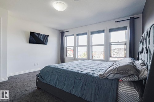 720 Charlesworth Way, Edmonton, AB - Indoor Photo Showing Bedroom
