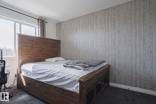 720 Charlesworth Way, Edmonton, AB - Indoor Photo Showing Bedroom