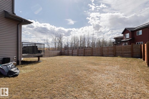 720 Charlesworth Way, Edmonton, AB - Outdoor