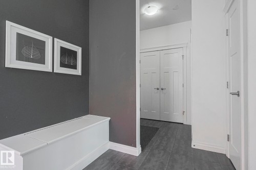 720 Charlesworth Way, Edmonton, AB - Indoor Photo Showing Other Room