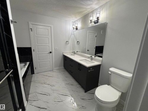2137 209A Street Nw, Edmonton, AB - Indoor Photo Showing Bathroom