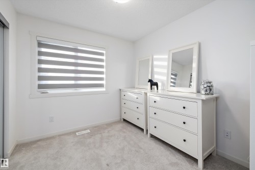 616 Kinglet Boulevard, Edmonton, AB - Indoor Photo Showing Other Room