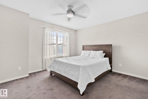 2830 18A Avenue, Edmonton, AB - Indoor Photo Showing Bedroom
