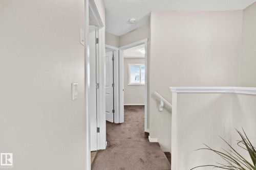 2830 18A Avenue, Edmonton, AB - Indoor Photo Showing Other Room
