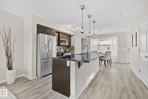 2830 18A Avenue, Edmonton, AB - Indoor Photo Showing Kitchen With Stainless Steel Kitchen With Upgraded Kitchen