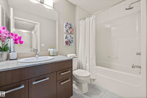56 655 Watt Boulevard, Edmonton, AB - Indoor Photo Showing Bathroom