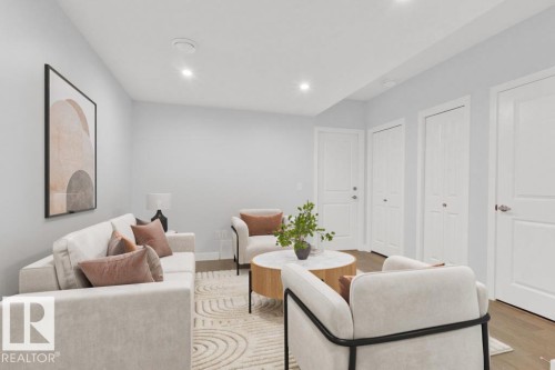 3745 Erlanger Drive, Edmonton, AB - Indoor Photo Showing Other Room