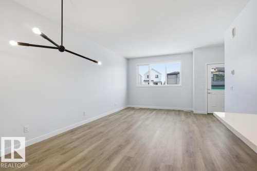 9115 Elves Loop, Edmonton, AB - Indoor Photo Showing Other Room