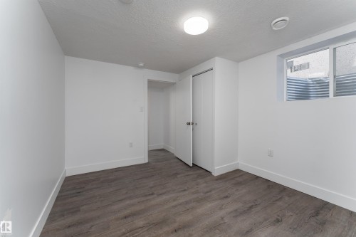10519 40 Street, Edmonton, AB - Indoor Photo Showing Other Room