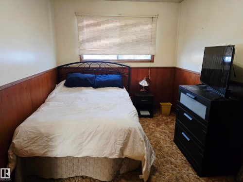 3804 107 Street, Edmonton, AB - Indoor Photo Showing Bedroom
