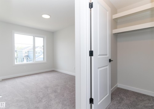 3026 Dixon Landing, Edmonton, AB - Indoor Photo Showing Other Room