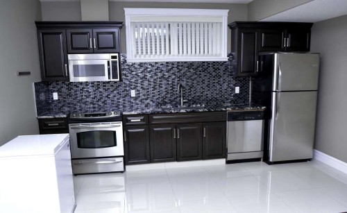 16756 60 Street, Edmonton, AB - Indoor Photo Showing Kitchen