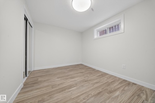 11815 46 Street, Edmonton, AB - Indoor Photo Showing Other Room