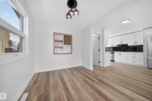 11815 46 Street, Edmonton, AB - Indoor