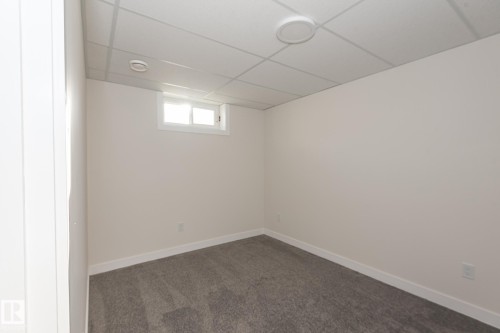 6807 98A Avenue, Edmonton, AB - Indoor Photo Showing Other Room
