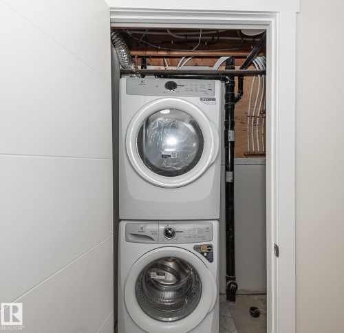 6807 98A Avenue, Edmonton, AB - Indoor Photo Showing Laundry Room