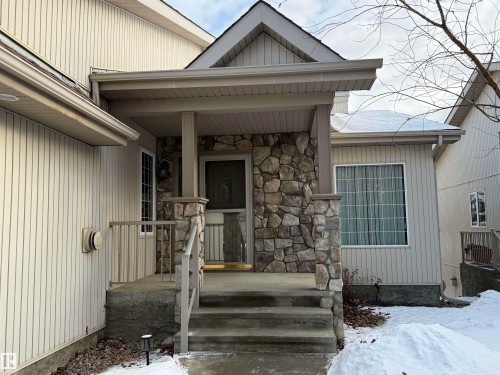 17 925 Picard Drive, Edmonton, AB - Outdoor