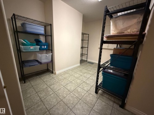 17 925 Picard Drive, Edmonton, AB - Indoor